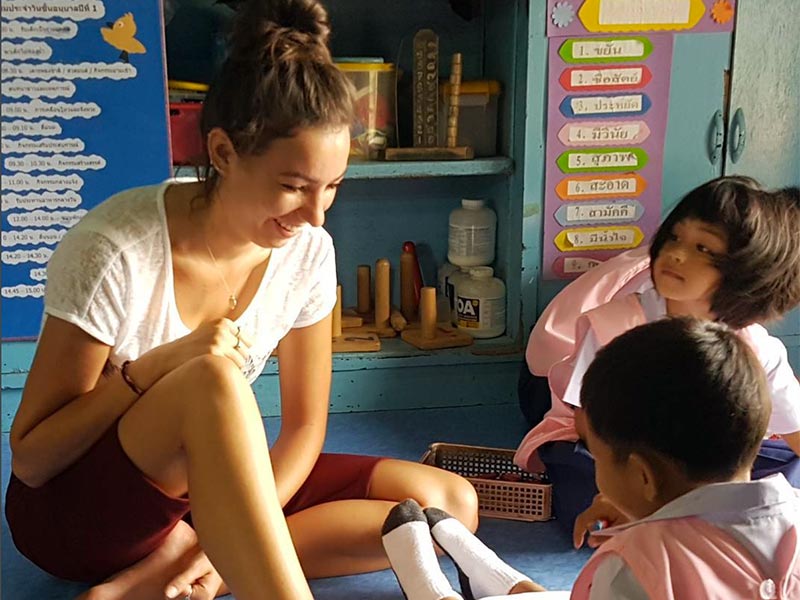 volunteer-to-teach-english-in-thailand